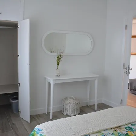 Casa Da Avenida ポボア・デ・バルジン